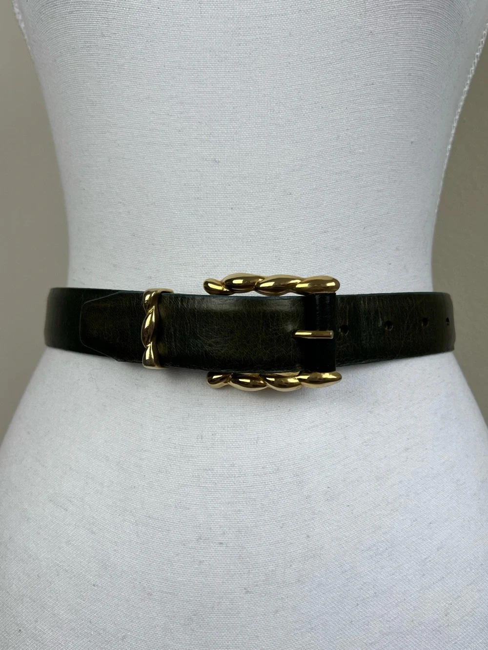 VTG Linda Allard Ellen Tracy Green Buffalo Calf Leather Belt Gold Buckle Small